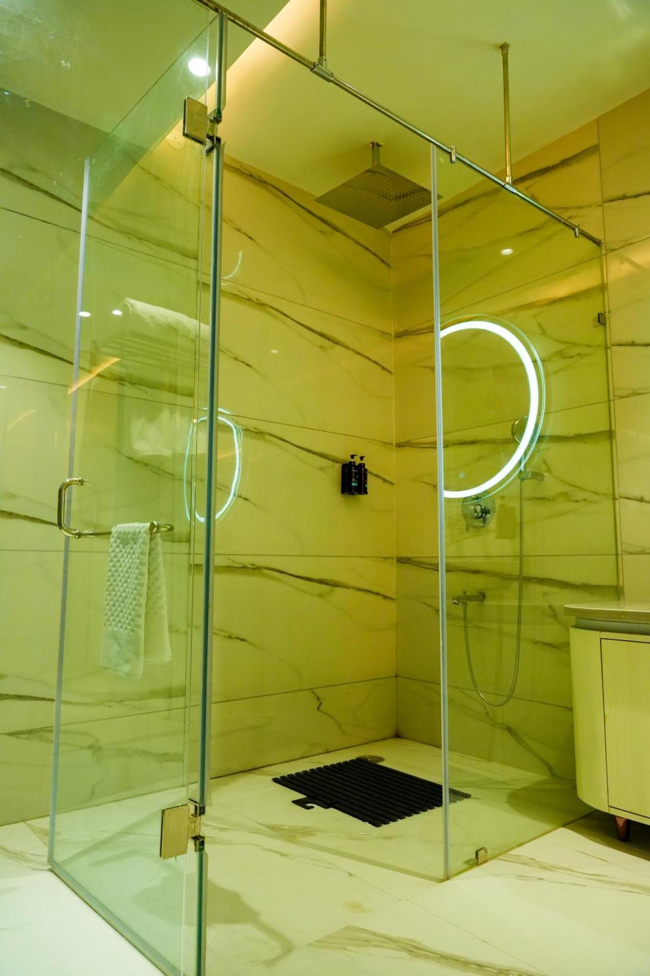 Hotel Adsan Heights Gajraula Zewnętrze zdjęcie