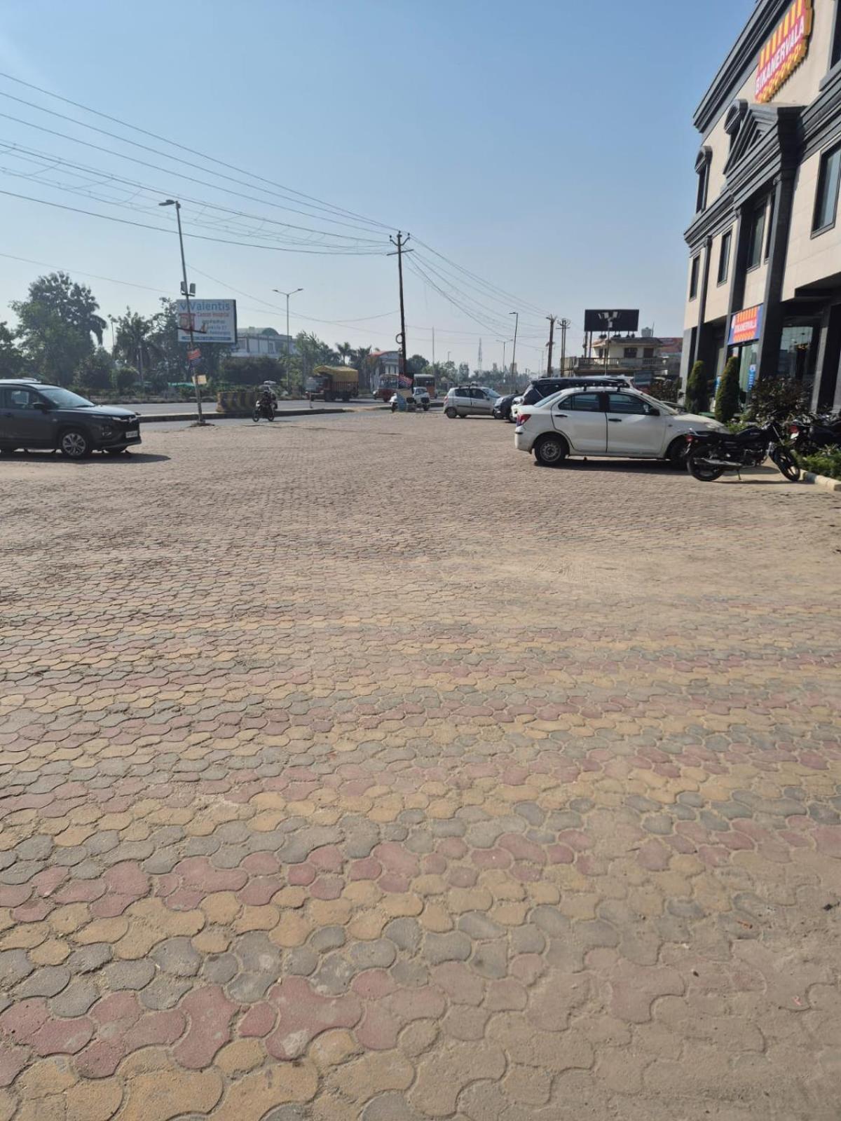 Hotel Adsan Heights Gajraula Zewnętrze zdjęcie